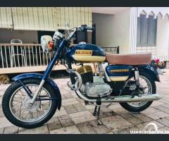 1990 Yezdi Roadking single used for sale in Thrissur